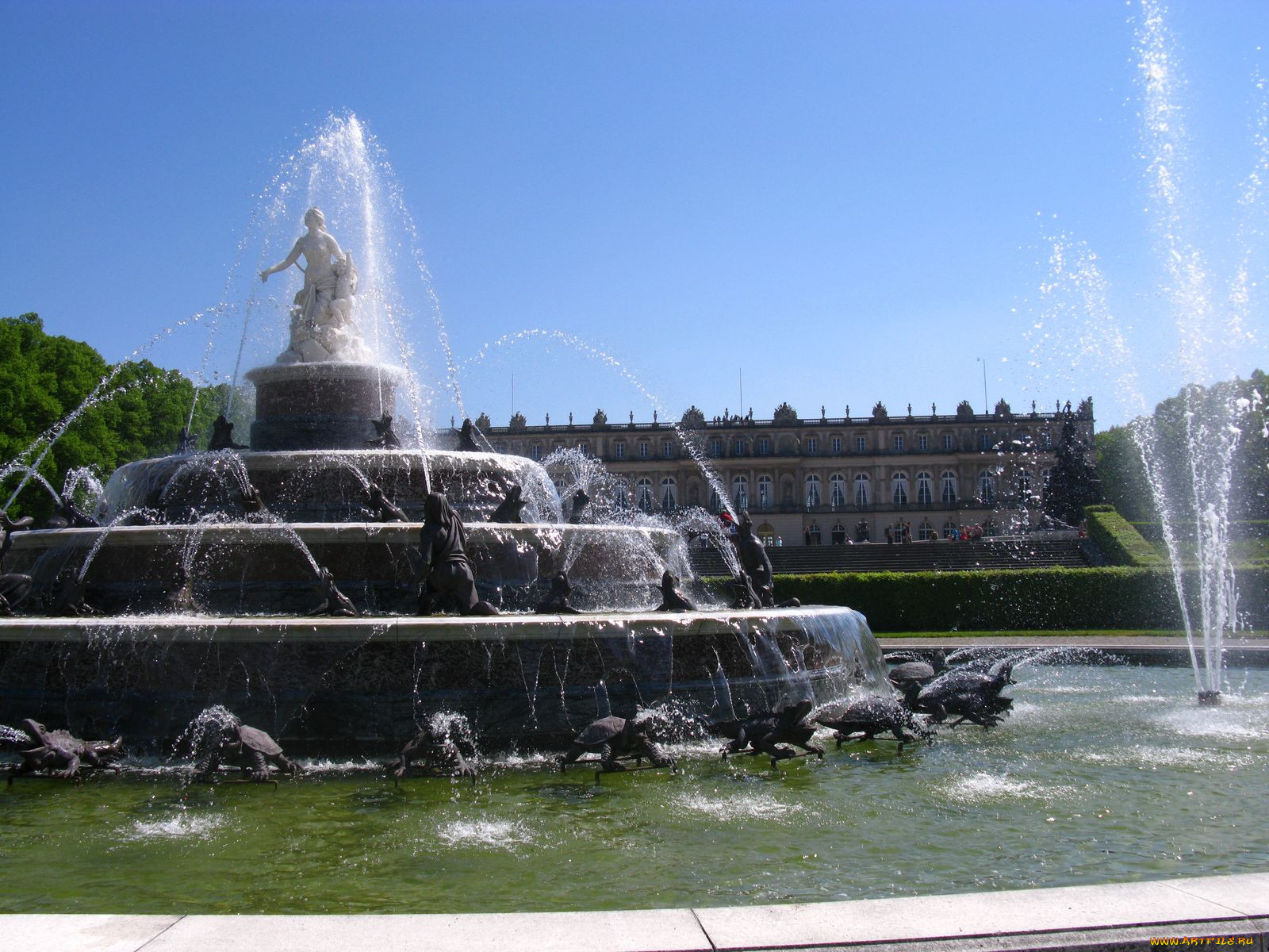 , , , herrenhimzee
